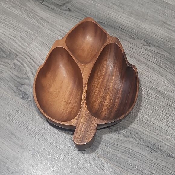 GUC Vintage Monkey Pod 3 Setion Leaf Serving Dish - Picture 1 of 7